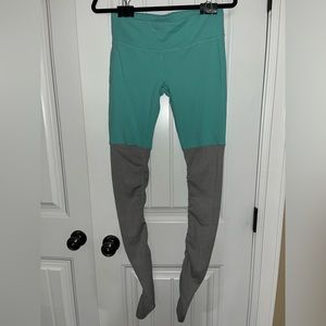 Alo Yoga Goddess Ribbed Leggings Blue Turquoise Heathered Gray Scrunch Small 6